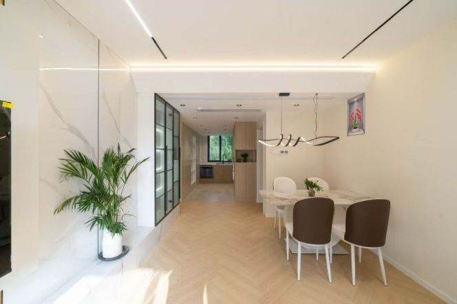 Wukang rd, 1Balcony 2Br 2Ba 110Sqm, Changshu rd. L1/7