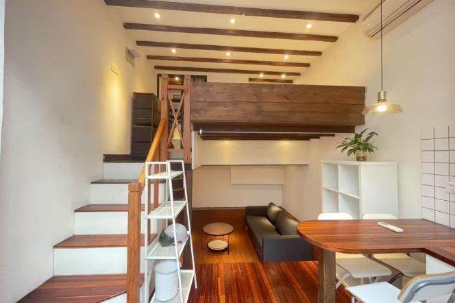 Cozy loft 1br 1lr with Yard on Anfu rd