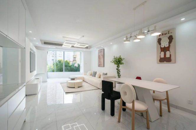 Beautiful 2brs@floor heating on Changshou Road