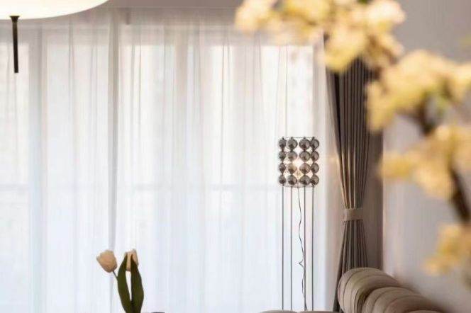 The Courtyards spacious bright 3br/2bt@zhenning rd 150sqm with open balcony