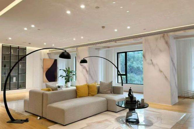 modern huge 5brs apartment floor heating modern furniture line 10 in Hong qiao only 40K