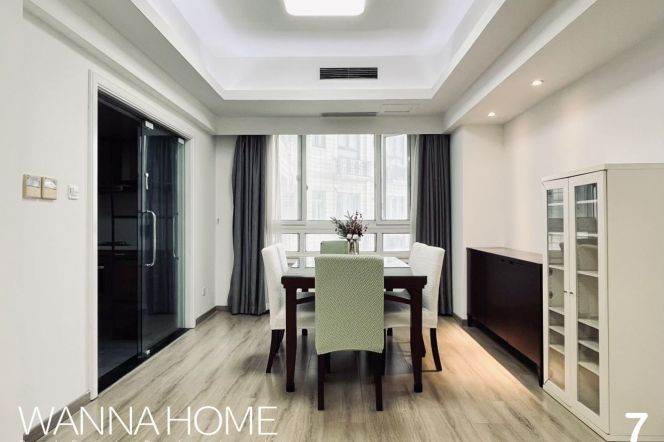 Good Pirce/Jiangsu Rd MT/Luxury Building/Fantastic View/Bathtub/Large Storages/Cozy2br