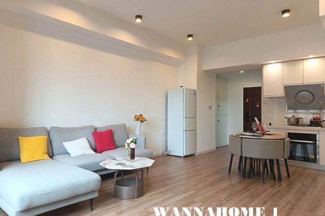 Spacious&Bright&Modern Elevator 1Bdr 1Bath Apt+L2/11 Jiang Su Rd/Large Closets+Great Building