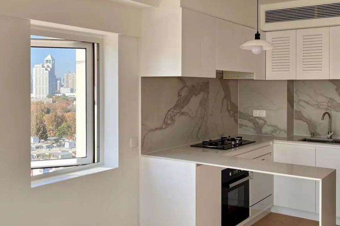 Zhaojiabang Rd. Bright and sunshine 1br 