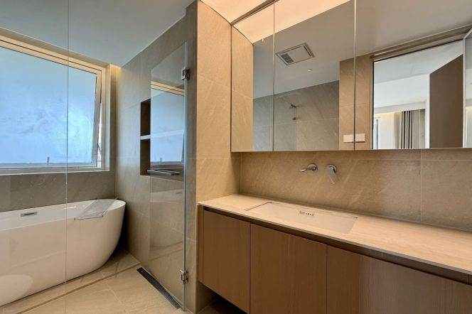 Jiashan Rd Metro Station Hotel Service Apartment, L-shaped corner balcony, large 3-brs