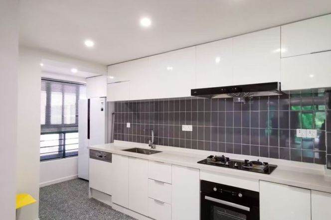 modern 3brs floor heating open balcony nice furniture  near wu kang road line 1,7 only 26.5K