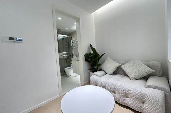 Floor-heat 1br/1lr @changping rd sta 5.8k