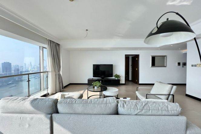 modern big 4brs wooden floor great river view beside Huang pu river 40K