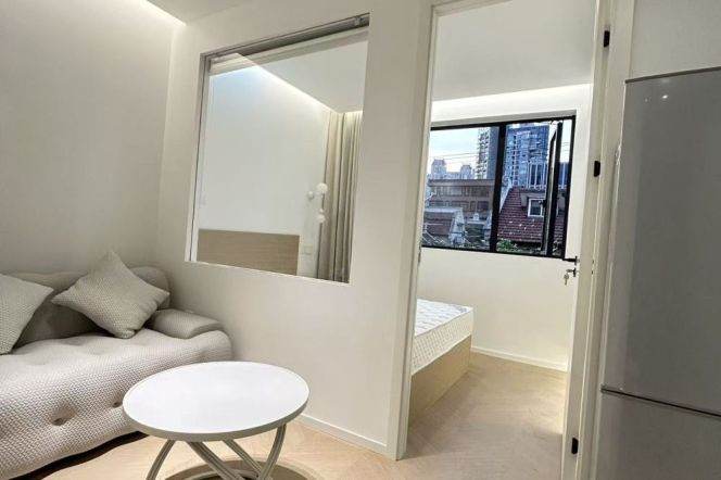 Floor-heat 1br/1lr @changping rd sta 5.8k