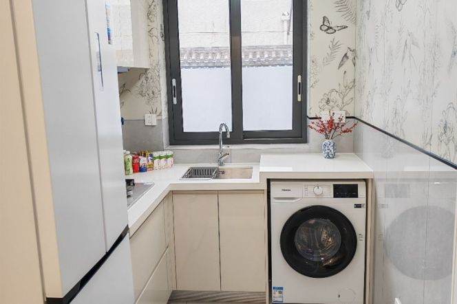 Newly renovated 1br Apt w/patio