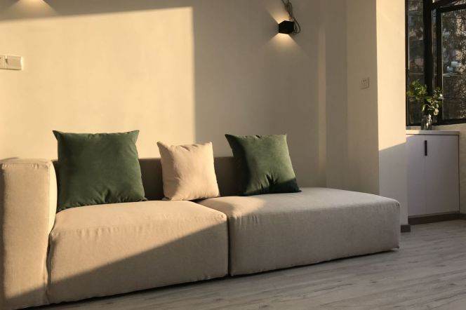 Jiaotong University Bright and cozy 1br 