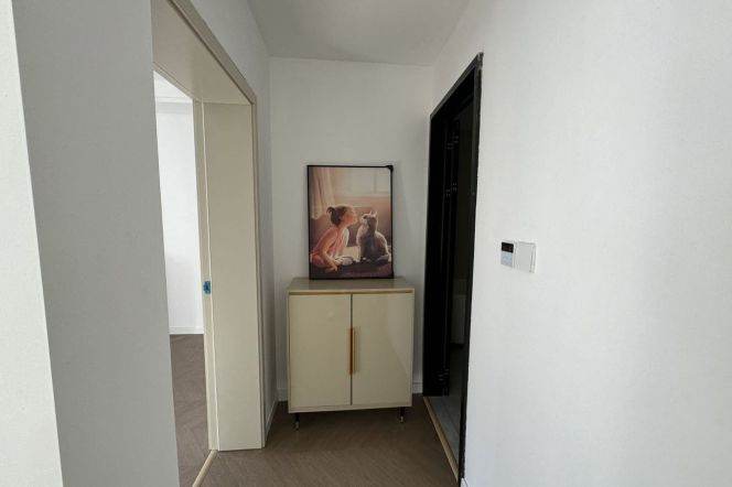 Nice 1br apt with private yard in Gubei,Shuicheng station,Line10