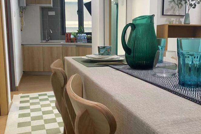 2BR near SISU(ESSCA) and Shanghai Uni Yan'chang campus can long and short lease