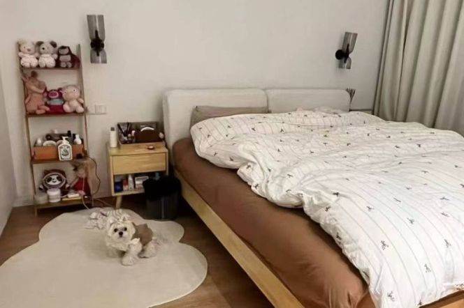 Spacious 2Brs/2Lrs/2Bts apt nr West yanan rd,M3/4/10/11