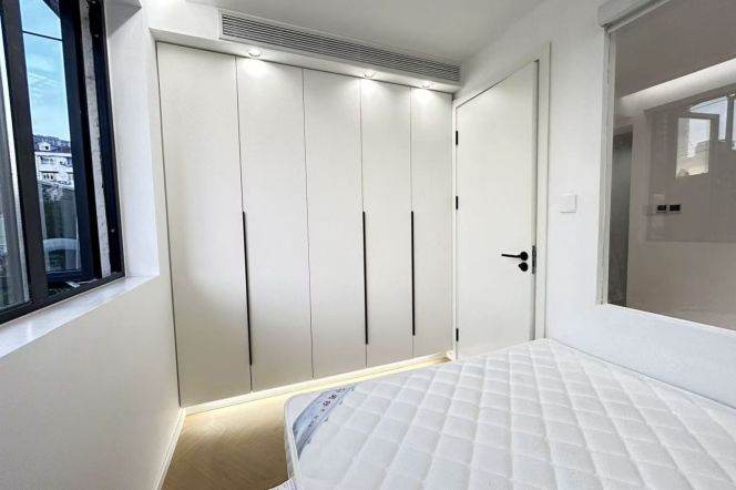 Floor-heat 1br/1lr @changping rd sta 5.8k