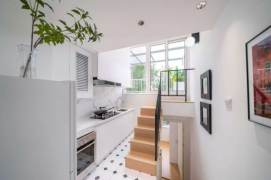 Newly renovated 1br apt w/terrace