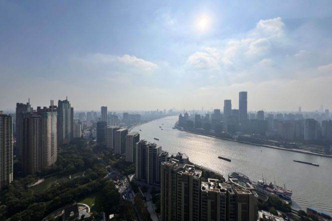 modern big 4brs wooden floor great river view beside Huang pu river 40K