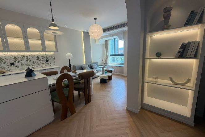 Morden&Bright 1Bdr /Floor Heating @Hechuan Rd &Line 9