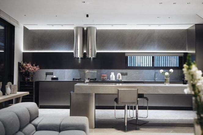 modern big 2 floor 3brs whole house floor heating nice garden terrace  near The Bund 48K