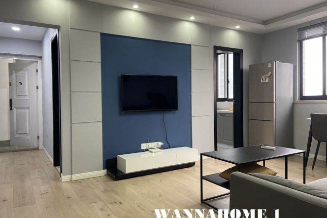 Spacious&Really Bright&Modern 2Bdrs 1Bath+Awesome View/+L2/11 Jiang Su Rd+Large Starage