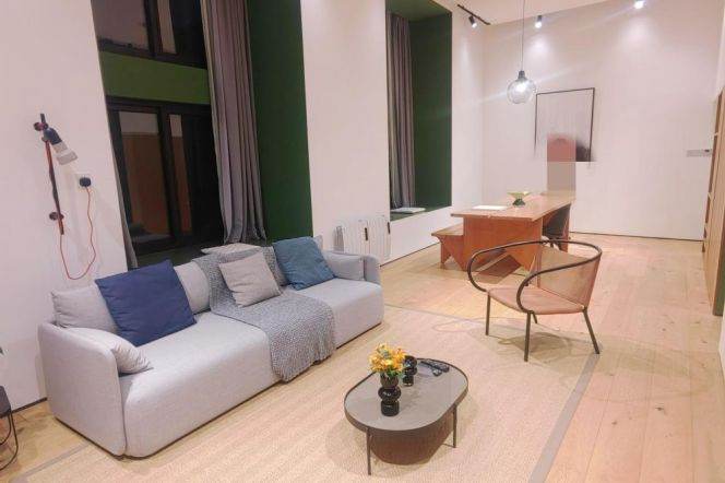 Good price & Spacious 2 br in ZhangJiang . 5 mins walking to L13 XueLin rd st