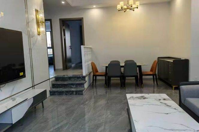 Modern 3BR 2BA Elevator Apt next to Longyang Rd Station