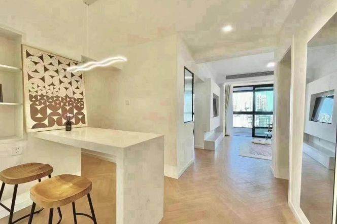 High rise 2bedrooms Apt with dishwasher & central AC@ Longde Rd