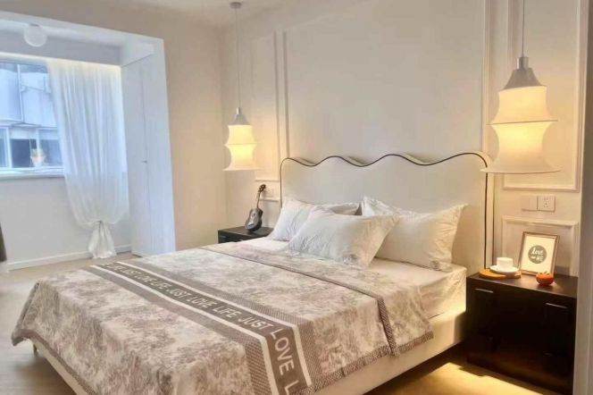 High Rise 2 bedrooms  apt+Floor Heating +oven @Jiaotong University