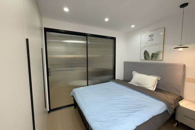 Furnished 1br-Weining Rd