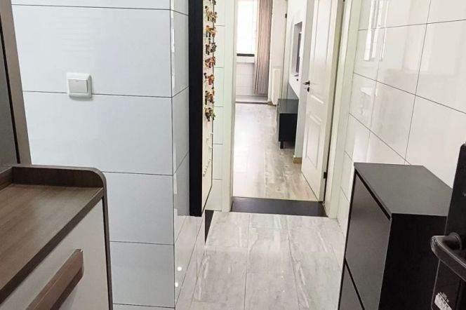 Lovely one bedroom / living-room with elevator near Jing’an temple 