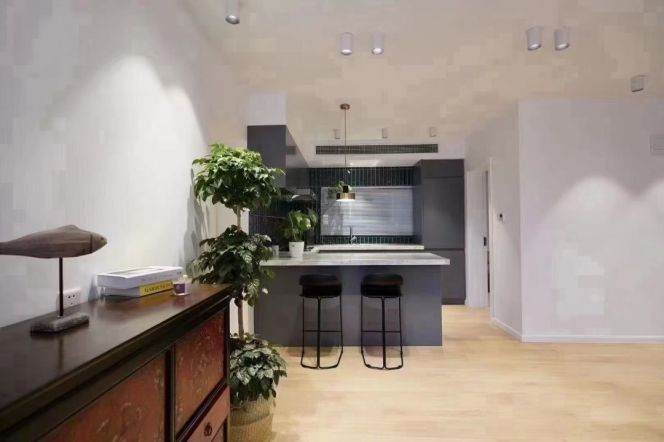 17k Nice 3Br 2Bathr with floor heating Nr Xujiahui line1/9/11