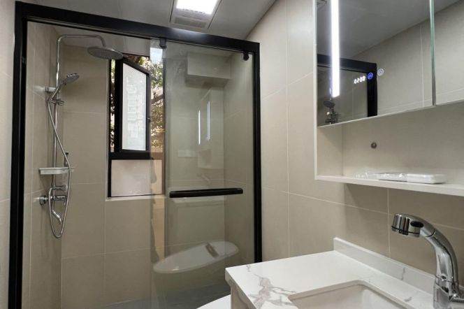 Cozy 1 br on ZhenNing Rd , easy  to L  2/11  JiangSu Rd St.