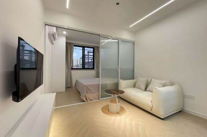Furnished 1br-Loushanguan Road