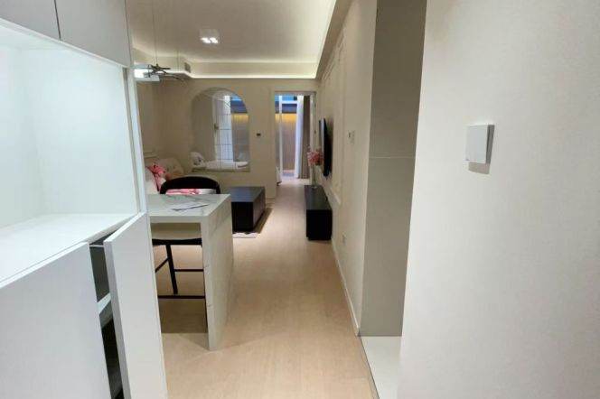 Furnished 1br w/ Yard-Loushanguan Road