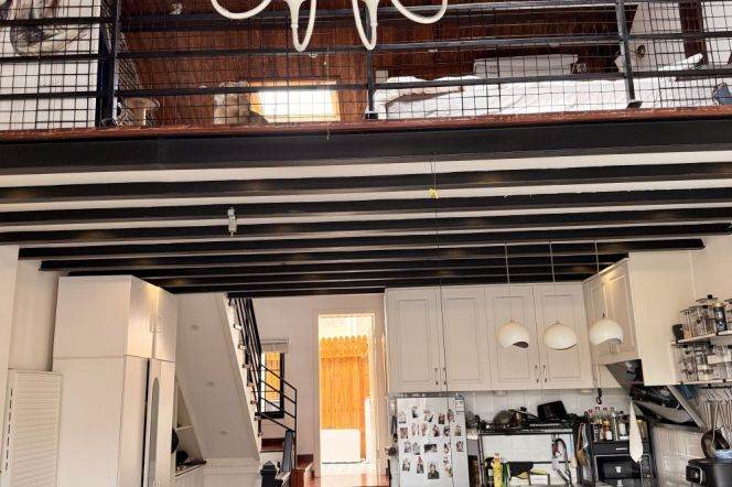 Gorgeous Duplex in Prime Location next to IAPM