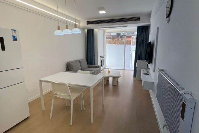 Newly Renovated 1Br/2Lr/1Bt+Lovely Yard Close to L2/11 Jiangsu Rd Station 