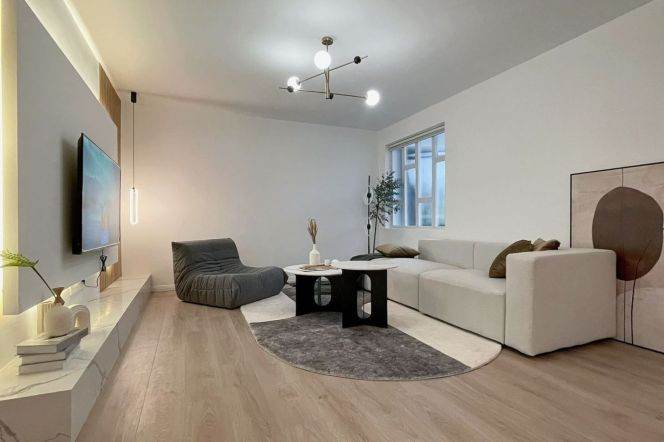 Jing’an Elevator Spacious 2Br/2Lr/1Bt Close to L14 Wuding Rd Station 