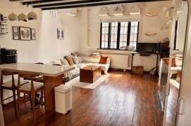 Gorgeous Duplex in Prime Location next to IAPM