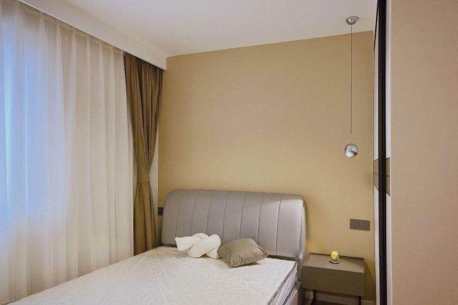 Modern & Spacious  1 br on High floor in Jing'an .5 mins to L 7/13 ChangShou rd st.