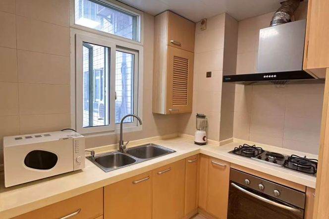 Full furnished 1br/2baths & elevator/oven@Jing'An temple