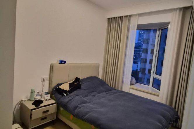 3 Brs with Floor Heating/Central ac/Oven/Dish washer, 130 sqm @ Jiaotong uni L10