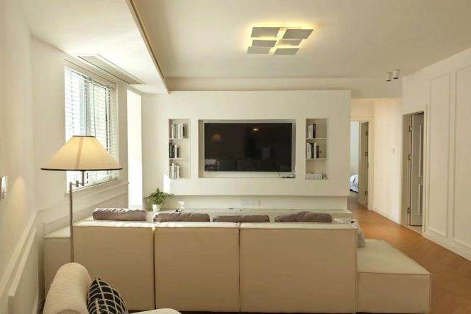 Gubei area/spacious 3br 2baths/brand furniture/160 sqm,Hongbaoshi rd@L15