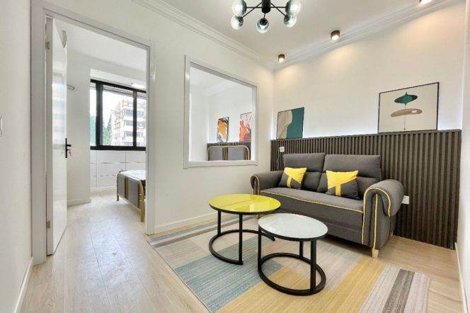 Wuyi rd/cozy 1br 1lr/balcony/oven/dryer/bright room,West yan'an rd@L3/4