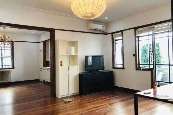 Beautiful old house 3BR 2Baths Shanghai library 21k