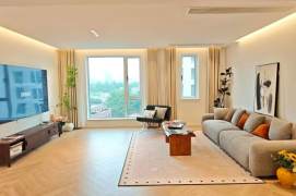 Zhaojiabang Rd /Hengshan Rd metro/3br2bt/central AC/floor heat/oven