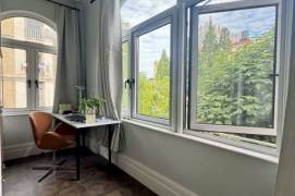 L 1-7 Changshu Road Metro Station, Clement Apartment, Large 1+1 Room with a Large Balcony