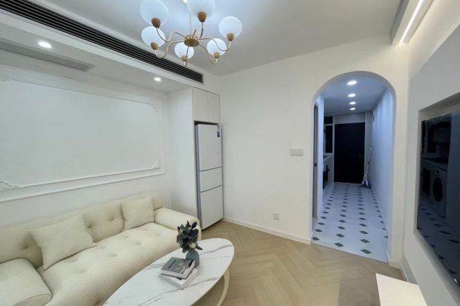 Elevator High-rise 1Br/1Lr/1Bt Close to L10/11 Jiaotong University Metro Station 