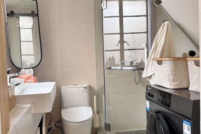 Nice 2br Apt in Nanchang Road