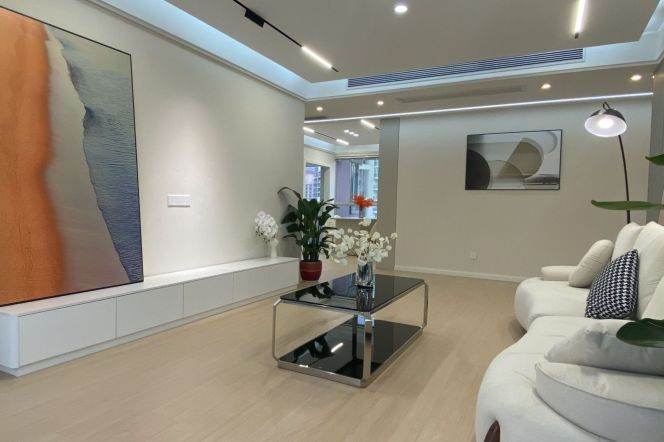 modern 3brs floor heating modern furniture nice river view near Huang pu river IFC only 26.3K