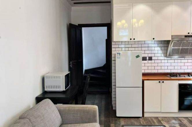 Comfy 1br Apt Ruijing road Apt